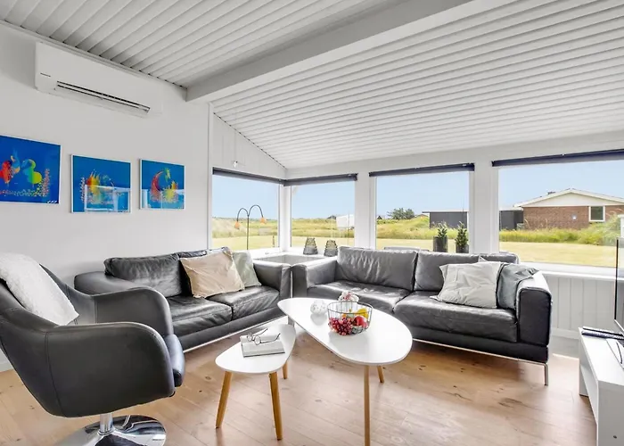 Holiday home Hejdi - 650m From The Sea By Interhome *