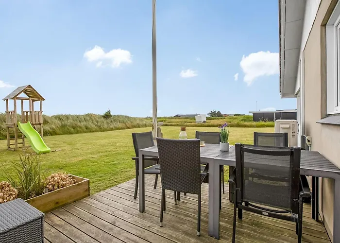 Holiday home Hejdi - 650m From The Sea By Interhome *